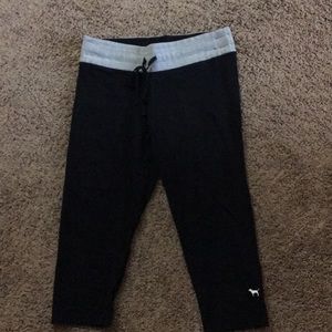 Cropped yoga pants